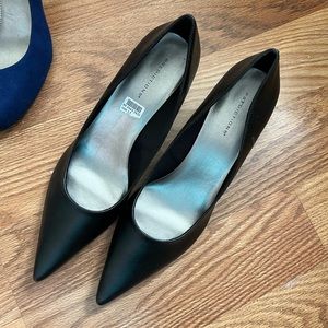 Classy black pumps ! NWT